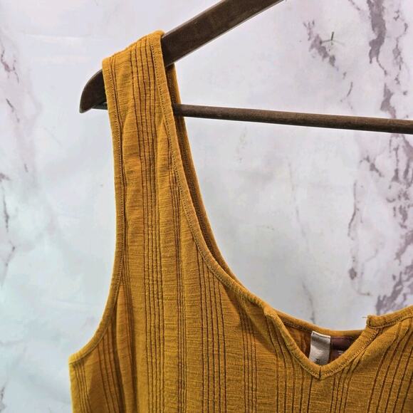 Anthropologie Top Womens XL Tank Yellow Notch Crop Ribbed Mustard Gold Pilcro - Picture 2 of 10